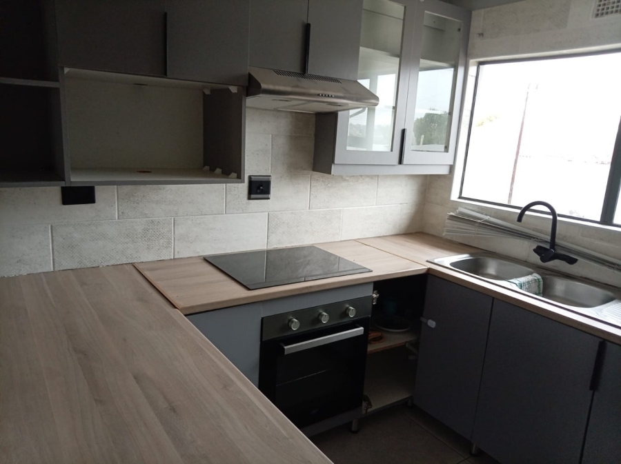 4 Bedroom Property for Sale in Northcrest Eastern Cape